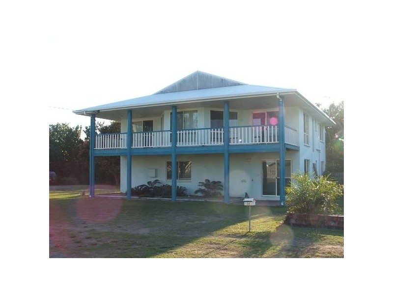 31 Poole Street, Sarina Beach QLD 4737