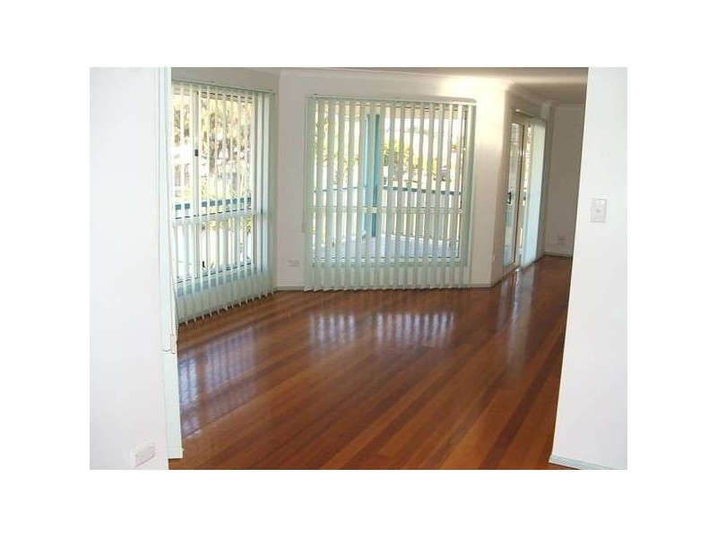 31 Poole Street, Sarina Beach QLD 4737