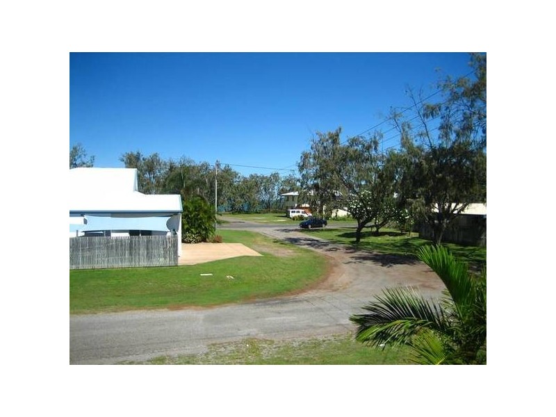 31 Poole Street, Sarina Beach QLD 4737