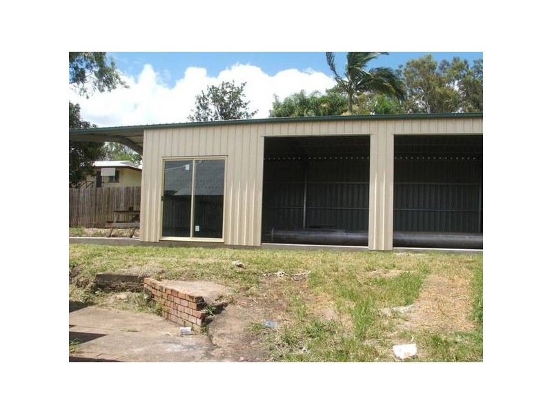 27 Atherton Street, Sarina QLD 4737