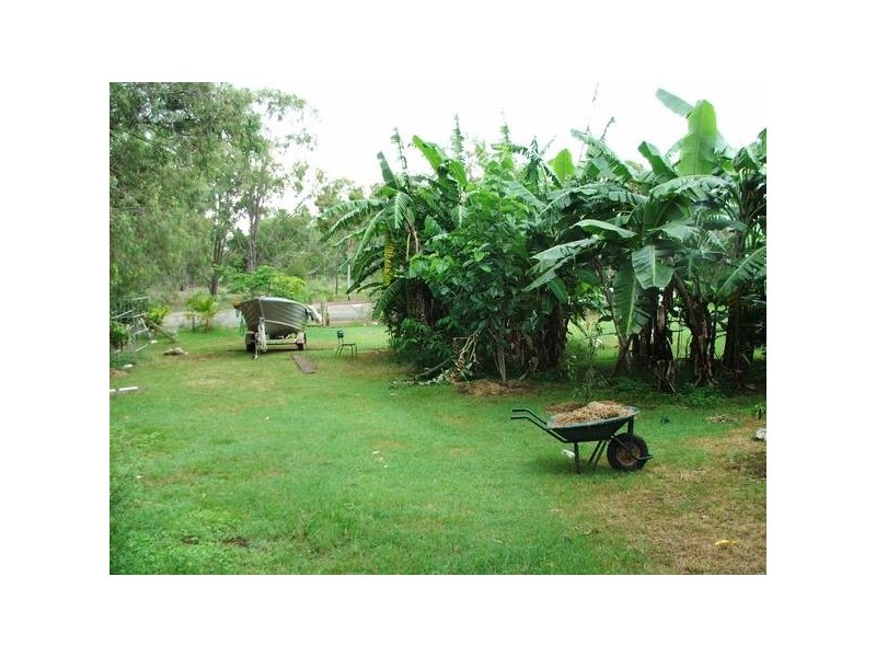 30 Kinnaird Street, St Lawrence QLD 4707