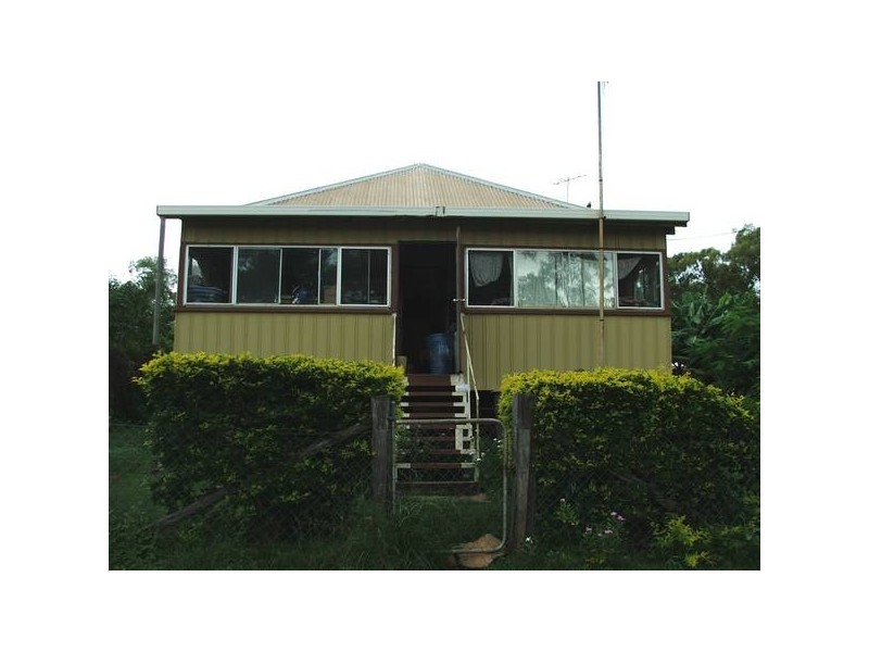 30 Kinnaird Street, St Lawrence QLD 4707