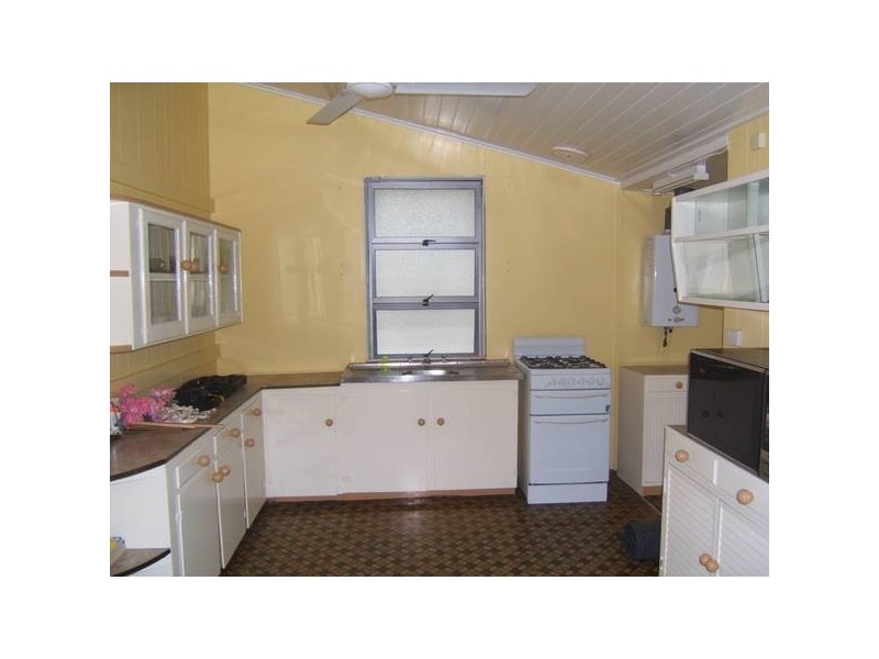 28 Mill Street, Sarina QLD 4737