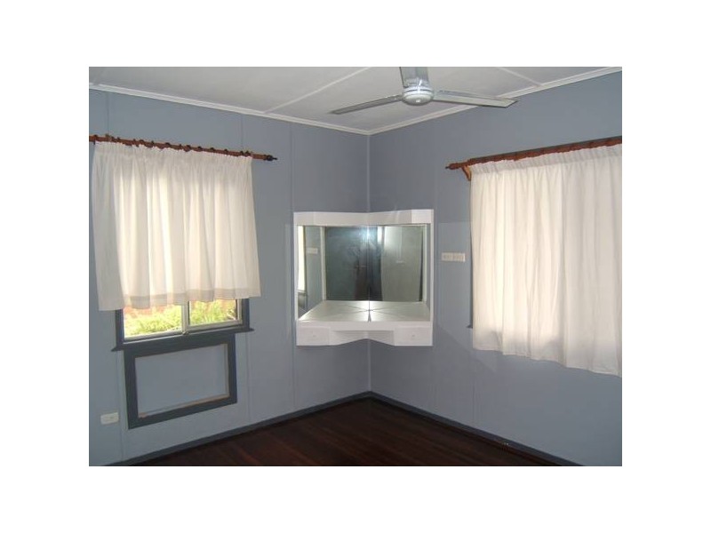 6 Matthews Street, Sarina QLD 4737