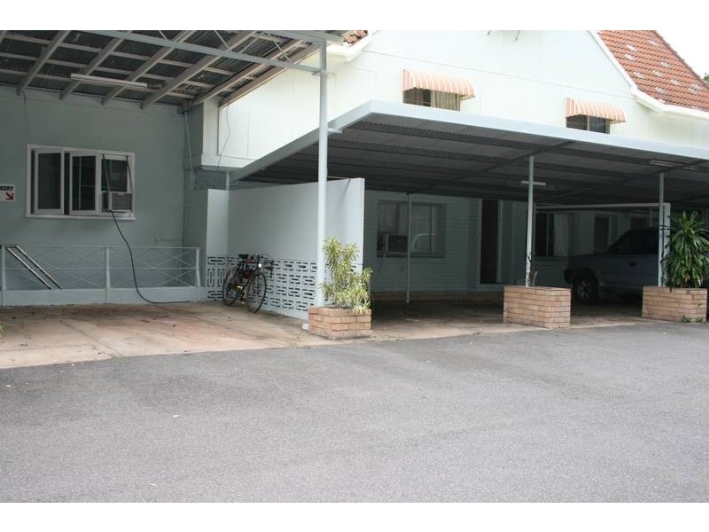 5/110 Range Road, Sarina QLD 4737