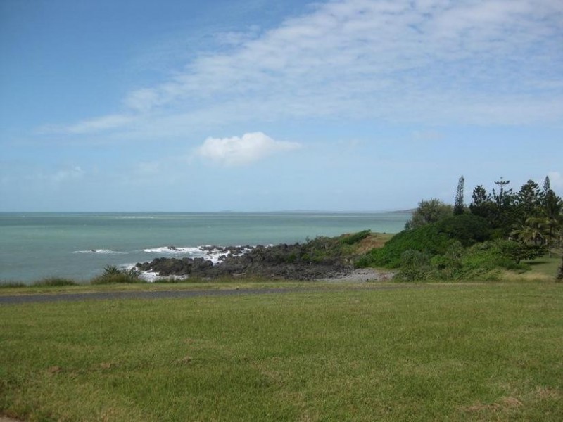 2/99 Westcott Avenue, Campwin Beach QLD 4737