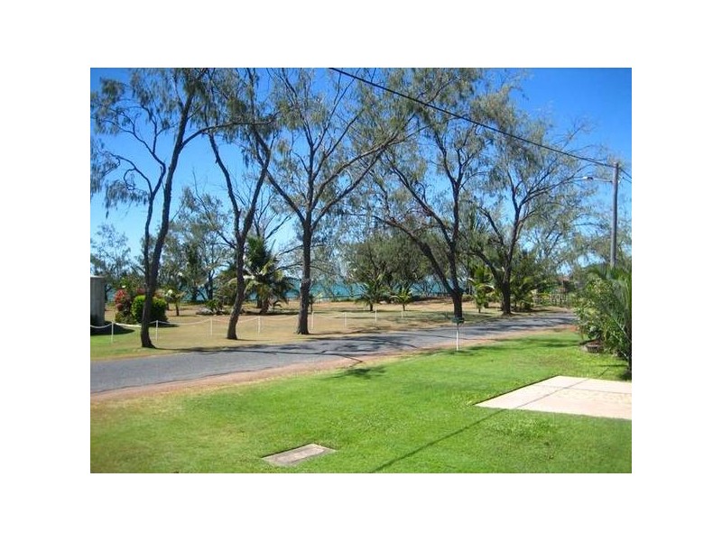 15 Owen Jenkins Drive, Sarina Beach QLD 4737