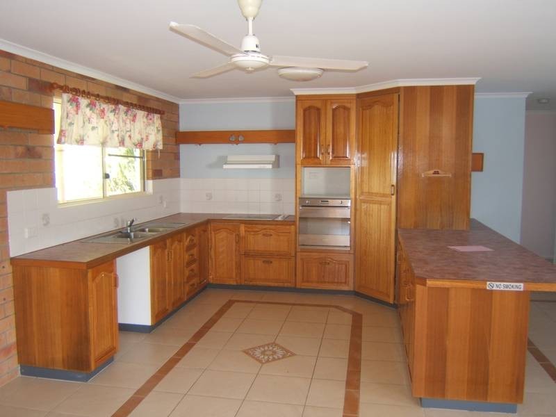 16 Silver Street, Grasstree Beach QLD 4740