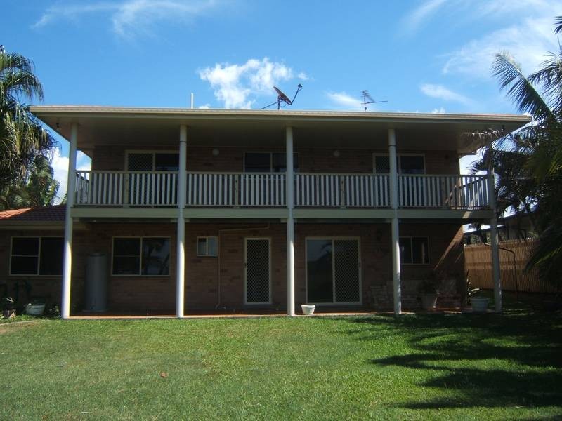 16 Silver Street, Grasstree Beach QLD 4740