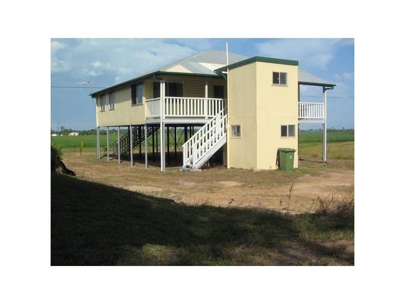 12 Old Bruce Highway, Carmila QLD 4739