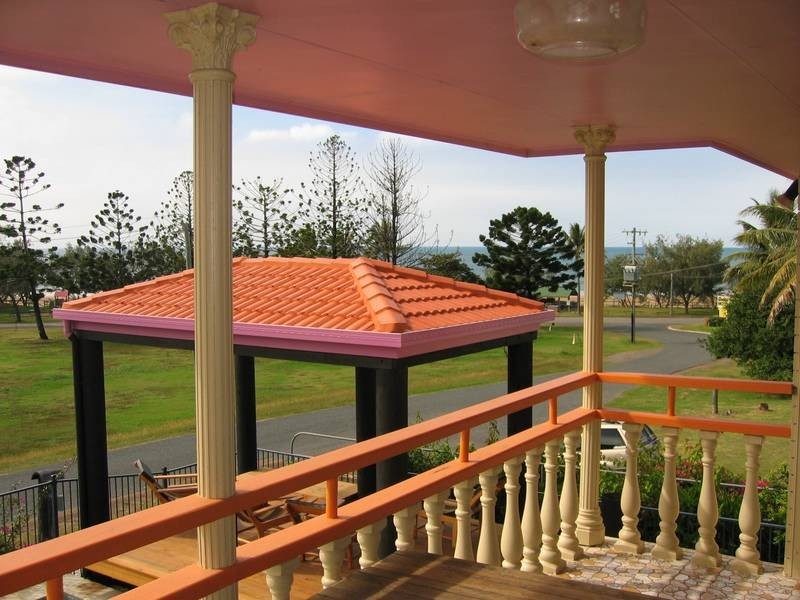 9 Crichton Street, Sarina Beach QLD 4737