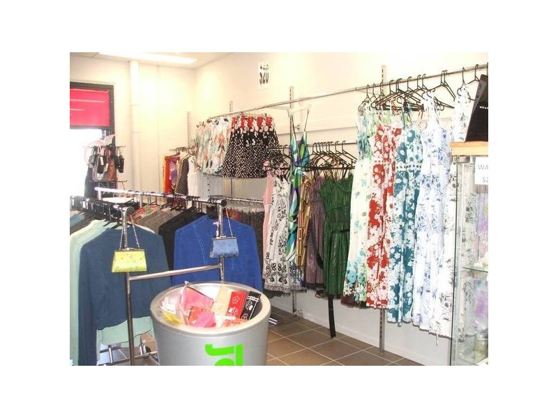 2/1 Broad Street, Sarina QLD 4737