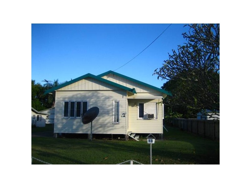 13 East Street, Sarina QLD 4737