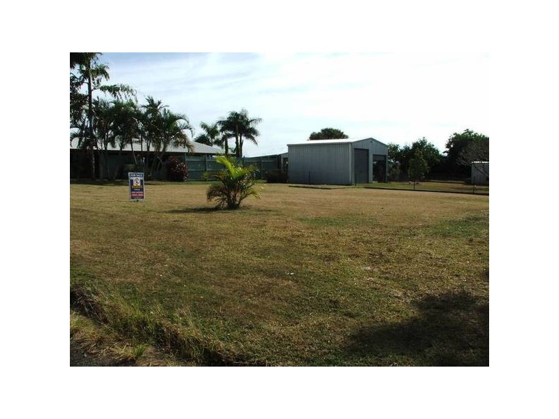 61 Sarina Beach Road, Sarina QLD 4737