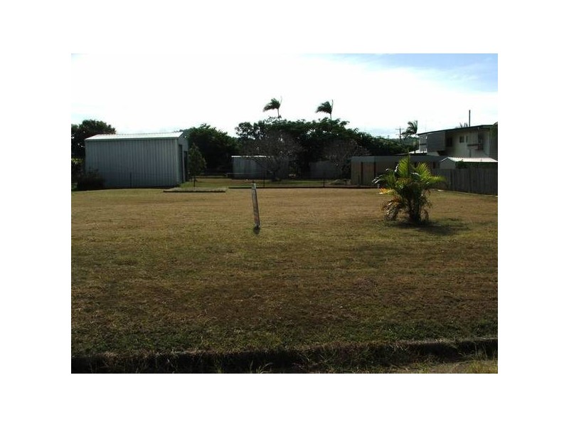 61 Sarina Beach Road, Sarina QLD 4737
