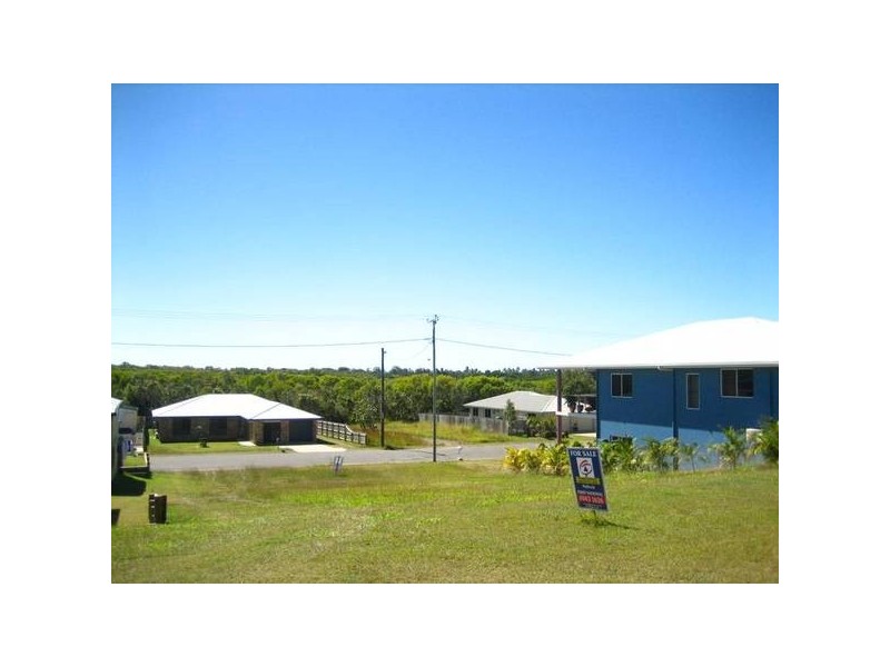 39 Brooksfield Drive, Sarina Beach QLD 4737