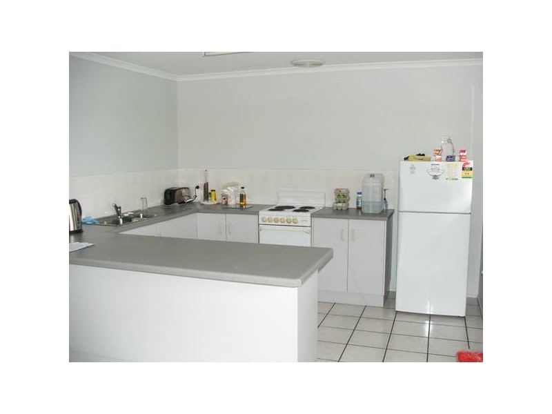 7 Castaway Close, Salonika Beach QLD 4740