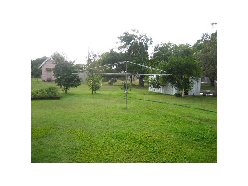 14 Graham Street, Koumala QLD 4738