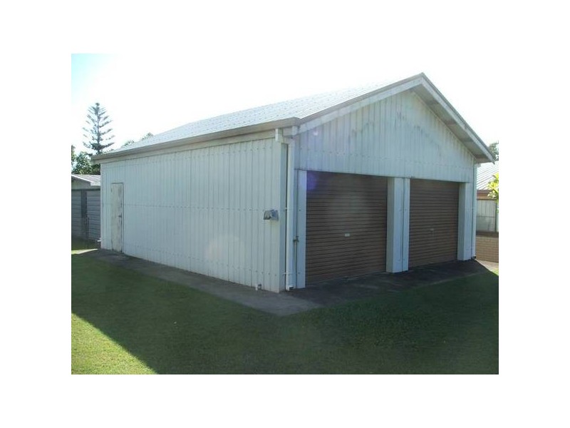 2 Petersen Street, Sarina QLD 4737