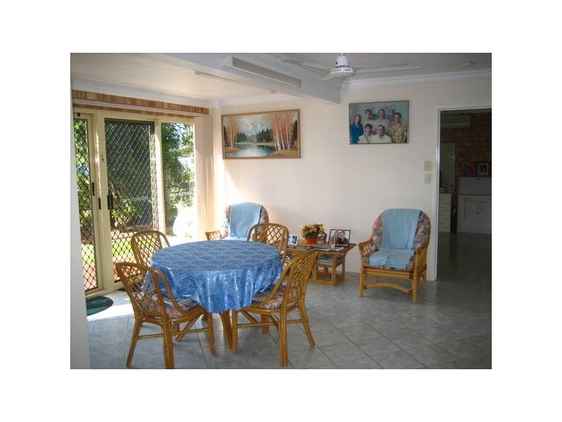 98 The Esplanade, Grasstree Beach QLD 4740