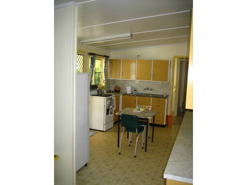 98 The Esplanade, Grasstree Beach QLD 4740