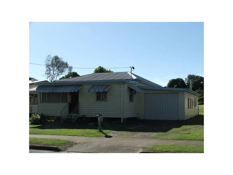 17 Brooks Road, Sarina QLD 4737
