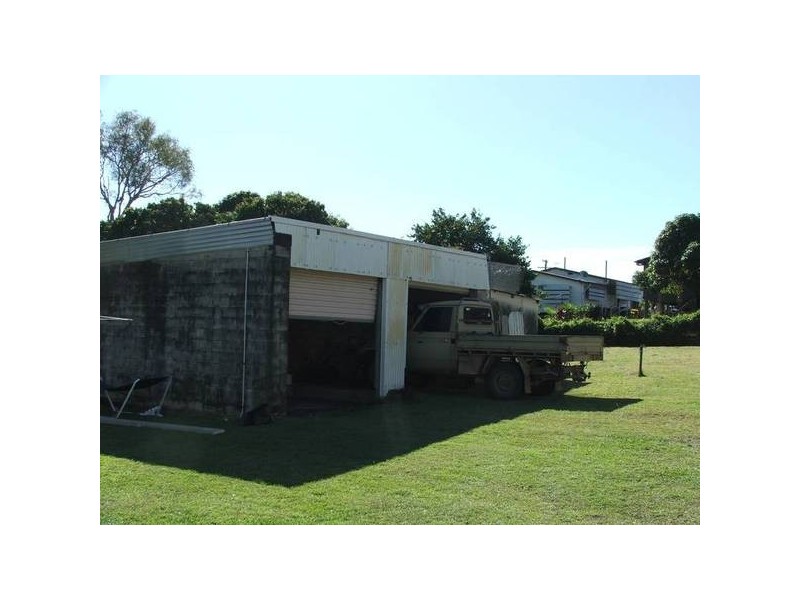 17 Brooks Road, Sarina QLD 4737