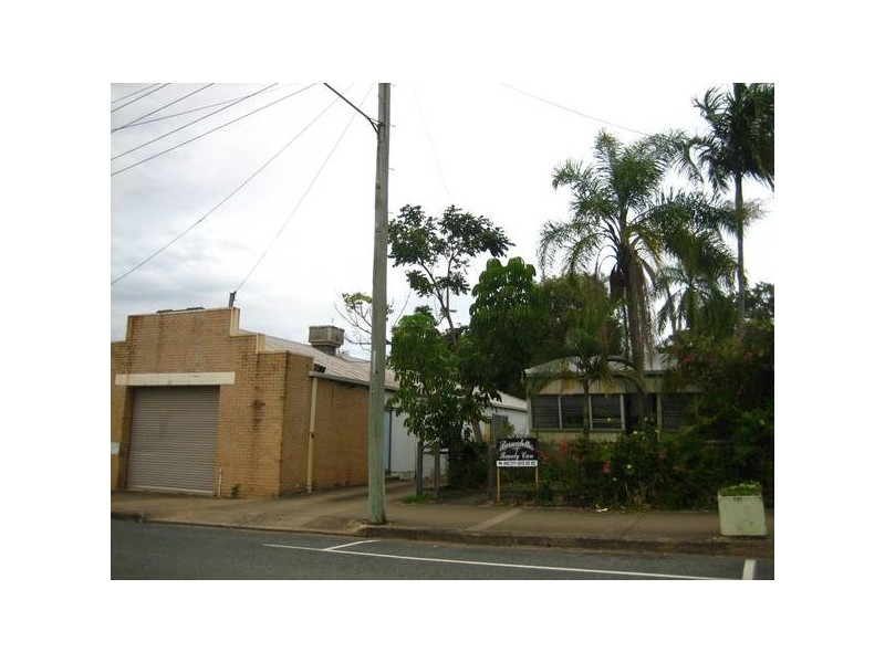 17 Central Street, Sarina QLD 4737