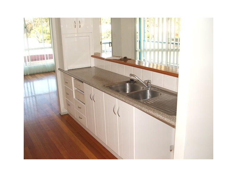 31 Poole Street, Sarina Beach QLD 4737