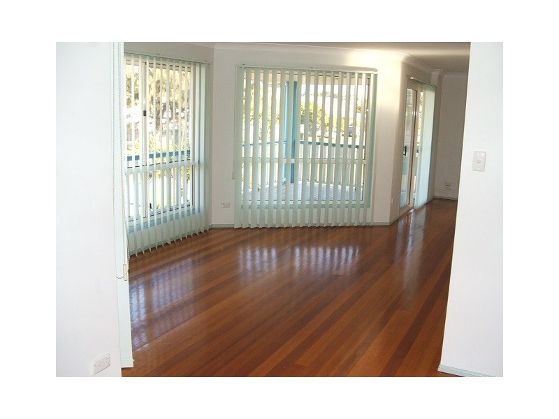 31 Poole Street, Sarina Beach QLD 4737