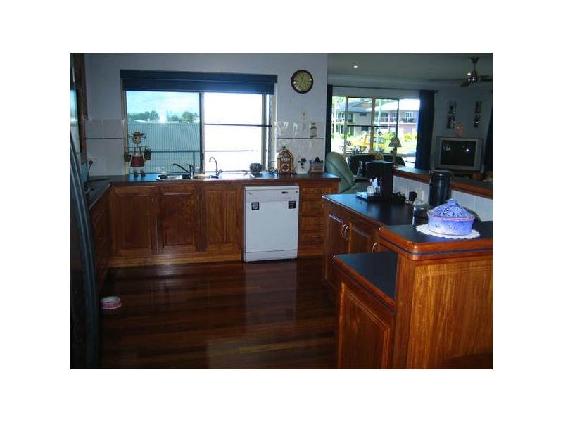 40 Brooksfield Drive, Sarina Beach QLD 4737