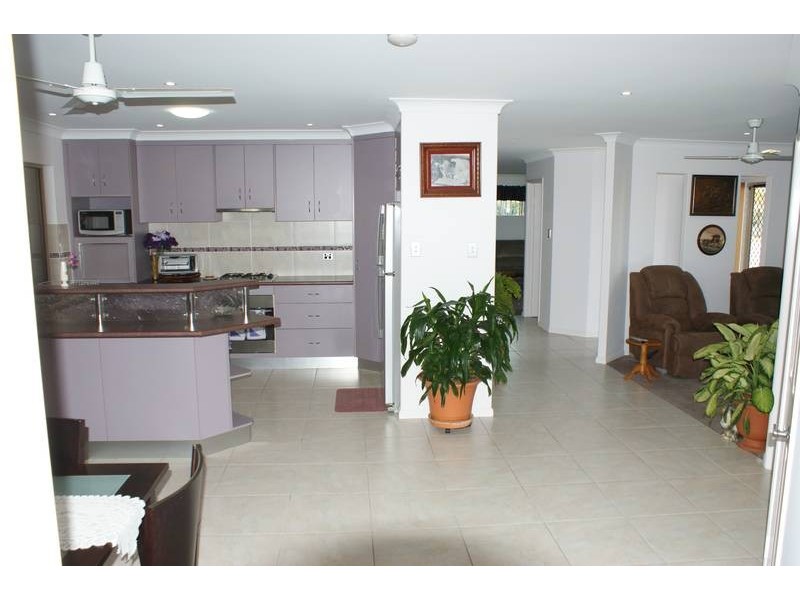 6 Grasstree Beach Road, Grasstree Beach QLD 4740