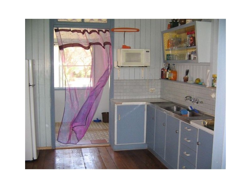 12 Old Bruce Highway, Carmila QLD 4739