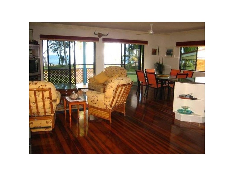 4 The Esplanade, Grasstree Beach QLD 4740