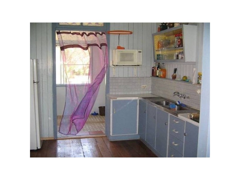 12 Old Bruce Highway, Sarina QLD 4737