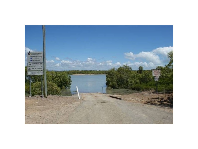 12 Old Bruce Highway, Sarina QLD 4737