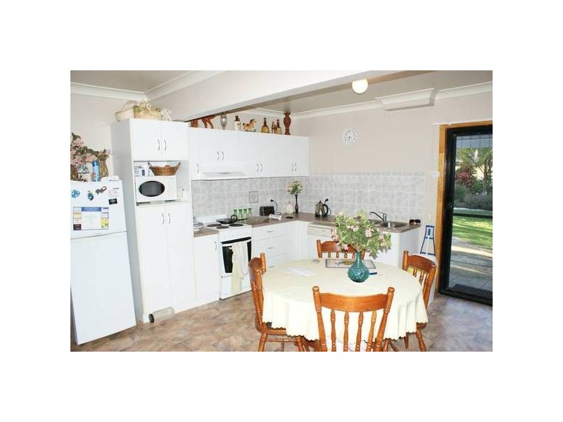 6 Morris Street, Campwin Beach QLD 4737