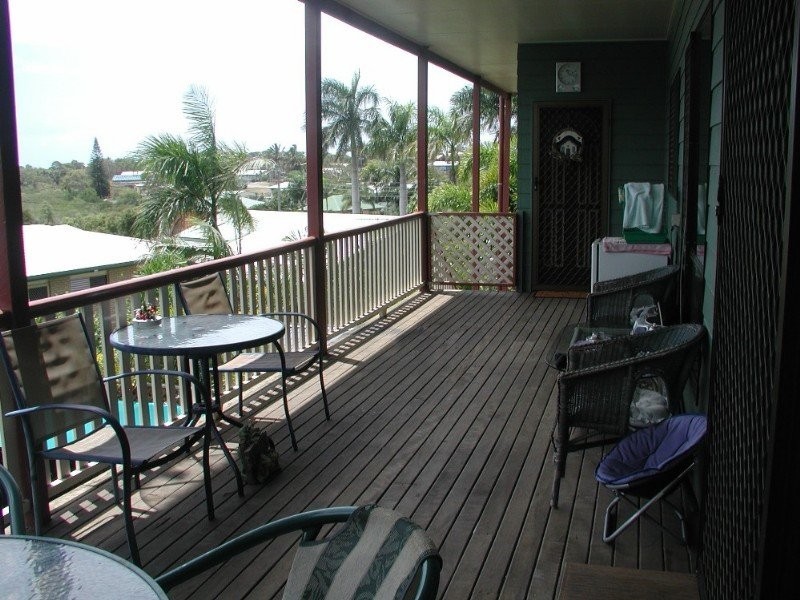 4 Campbell Street, Campwin Beach QLD 4737