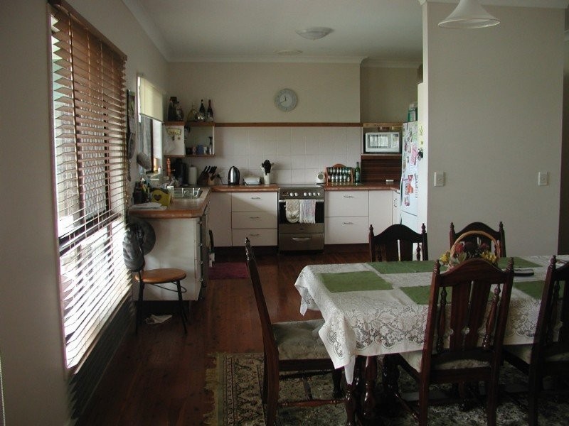 4 Campbell Street, Campwin Beach QLD 4737