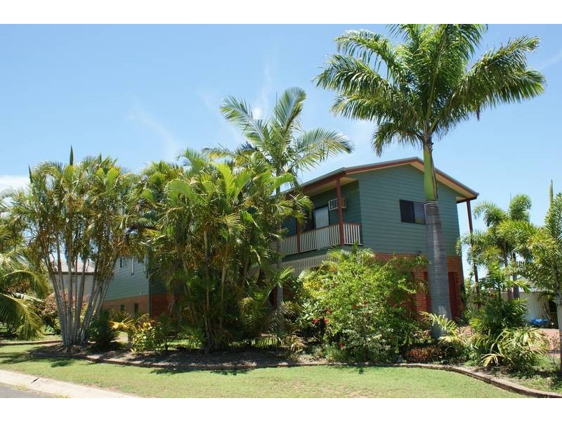 4 Campbell Street, Campwin Beach QLD 4737