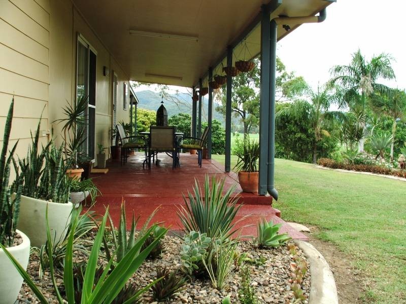 16 Grieshaber Drive, Sarina QLD 4737