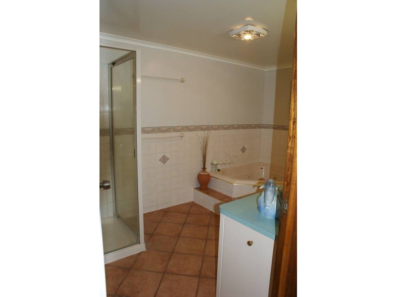 8 Huntley Road, Sarina QLD 4737