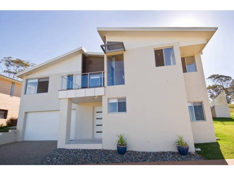 12 Granton Ridge, Port Macquarie NSW 2444