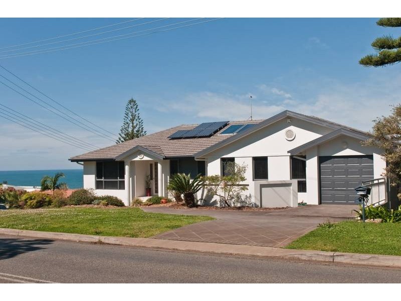 11 Lighthouse Road, Port Macquarie NSW 2444
