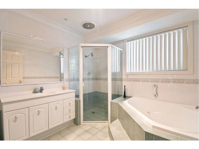 11 Lighthouse Road, Port Macquarie NSW 2444