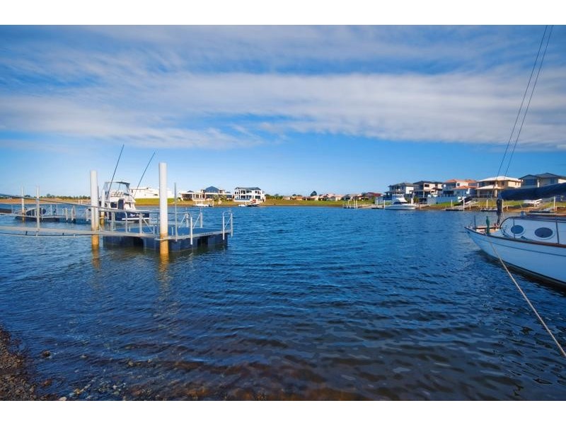 18 McInherney Close, Port Macquarie NSW 2444