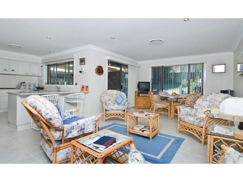 284 Crestwood Drive, Port Macquarie NSW 2444