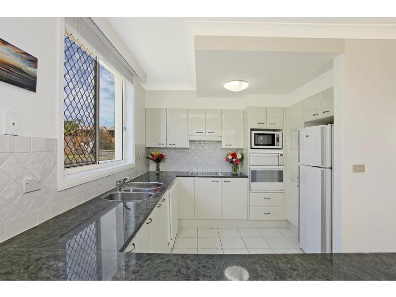 2/30 Burrawan Street, Port Macquarie NSW 2444