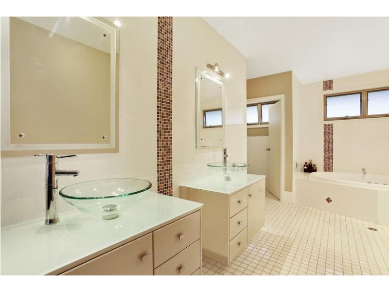 13 Chrysoberyl Court, Port Macquarie NSW 2444