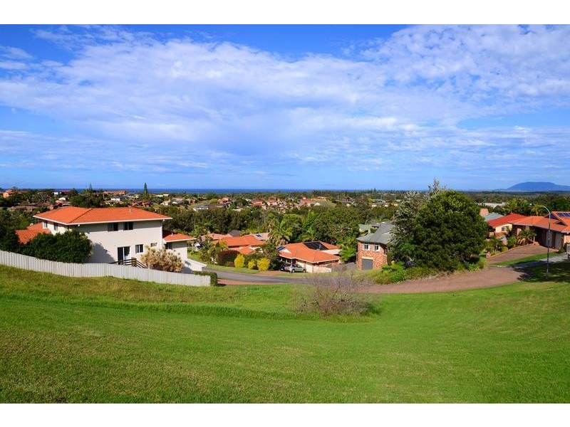 16 Coastlands Place, Port Macquarie NSW 2444